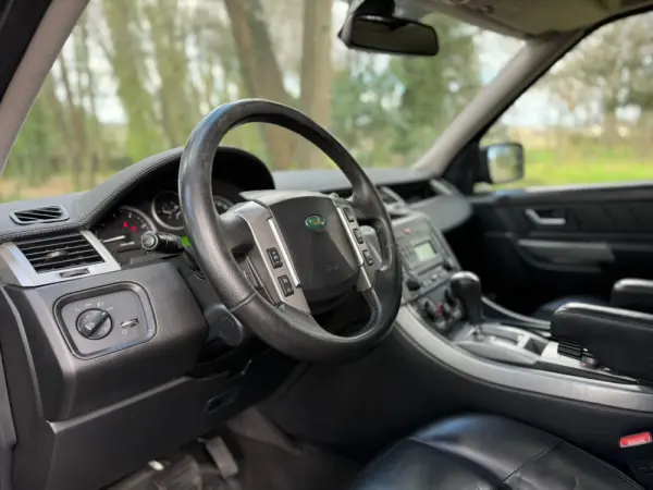 Land Rover Range Rover Sport 2.7 TDV6 HSE 28
