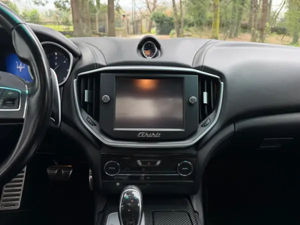 Maserati Ghibli 3.0 V6 GranLusso 18
