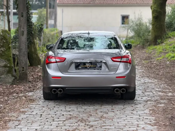 Maserati Ghibli 3.0 V6 GranLusso 37