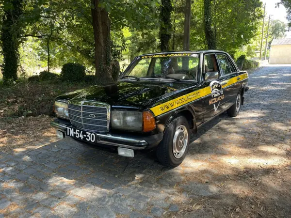 Mercedes-Benz 240 4