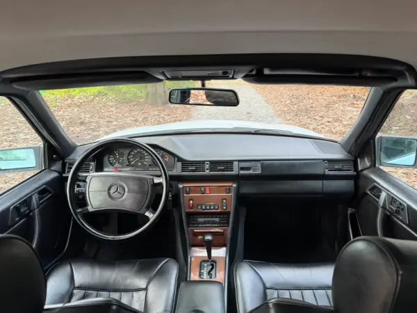 Mercedes-Benz 260 260 E 10