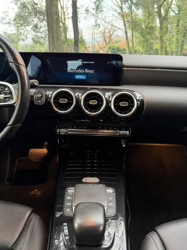 Mercedes-Benz A 180 Limousine d Business Solutions Aut. 24