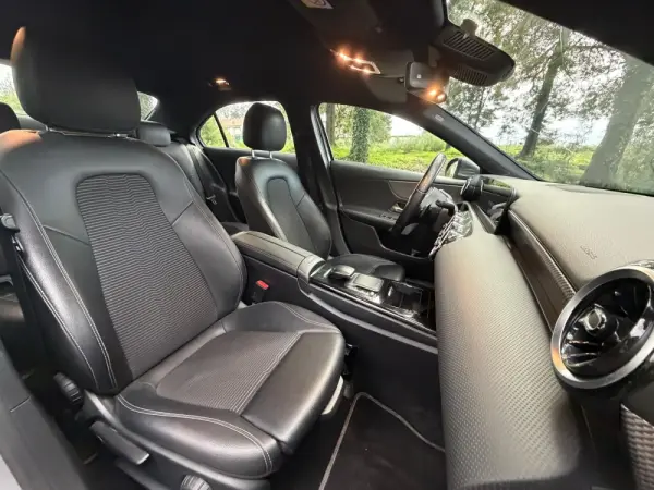 Mercedes-Benz A 180 Limousine d Business Solutions Aut. 29