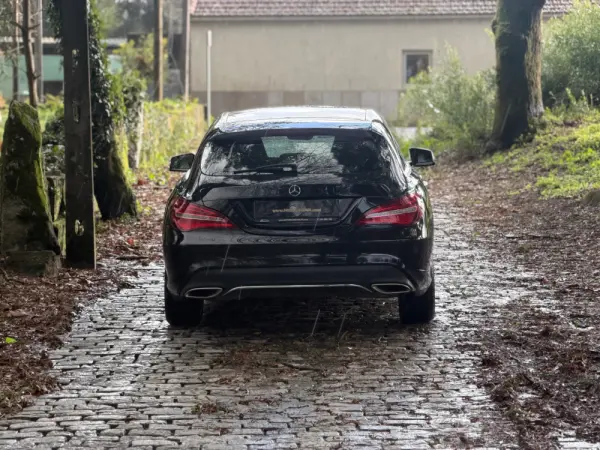 Mercedes-Benz CLA 180 d Shooting Brake Urban 5