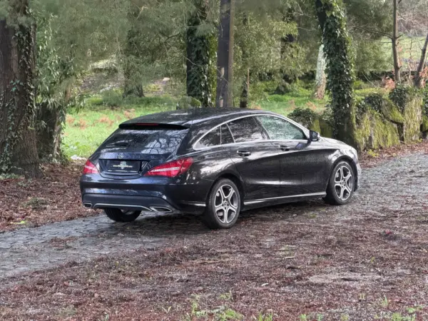 Mercedes-Benz CLA 180 d Shooting Brake Urban 18