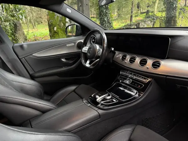 Mercedes-Benz E 300 de AMG Line 30