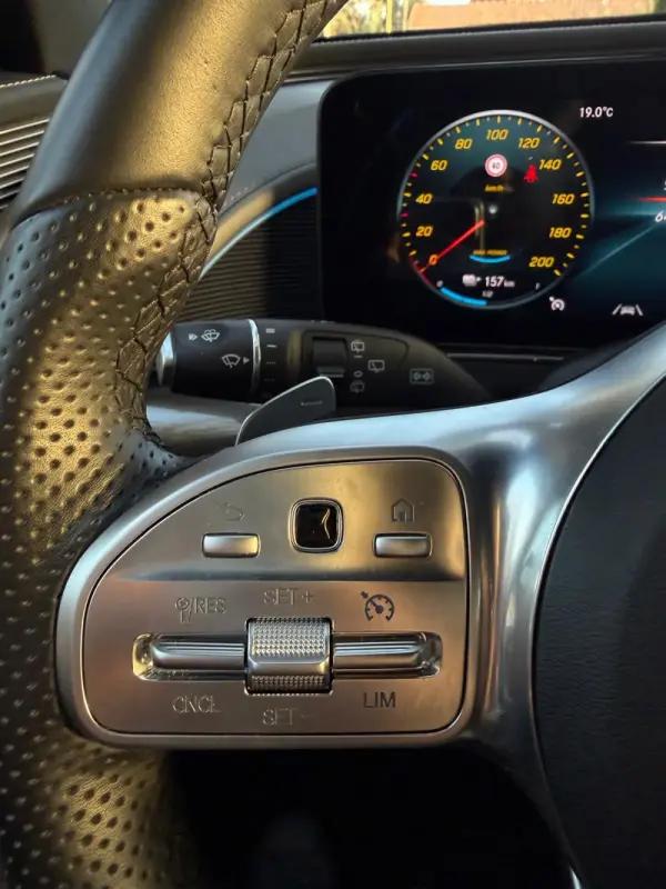 Mercedes-Benz EQC 400 4Matic 32