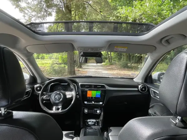 MG ZS Maximal Luxury 10