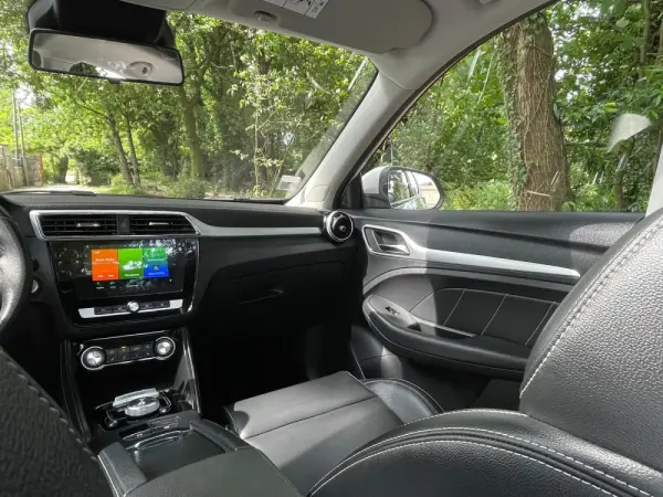 MG ZS Maximal Luxury 18