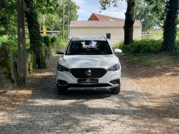MG ZS Maximal Luxury 28