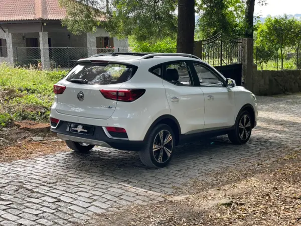 MG ZS Maximal Luxury 32