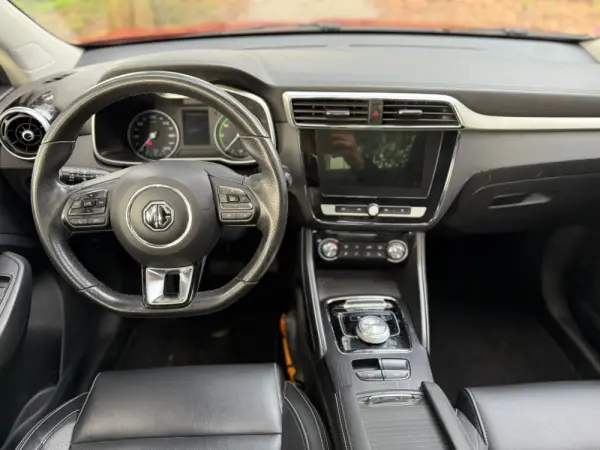 MG ZS Maximal Luxury 11