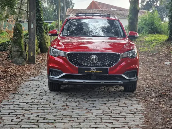 MG ZS Maximal Luxury 28