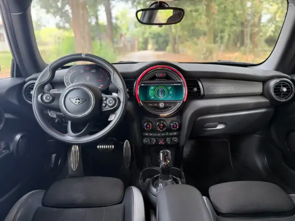 MINI 3 Portas John Cooper Works GP Aut. 26