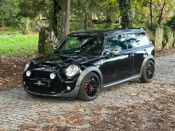 MINI Clubman John Cooper Works 4