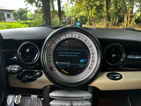 MINI Clubman John Cooper Works 22