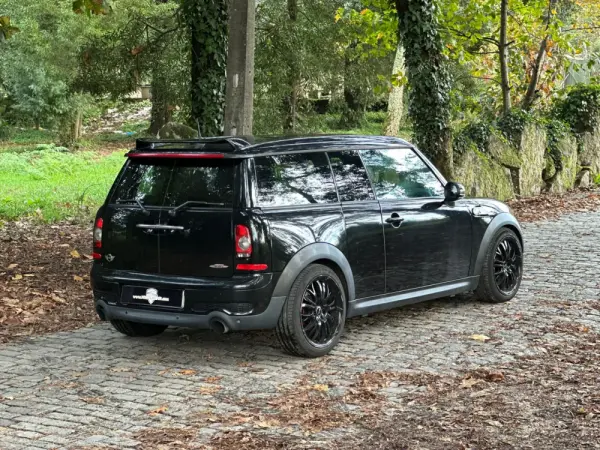 MINI Clubman John Cooper Works 32
