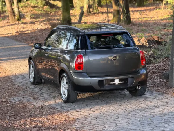 MINI Countryman One D 26