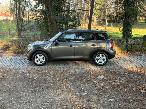 MINI Countryman One D 30