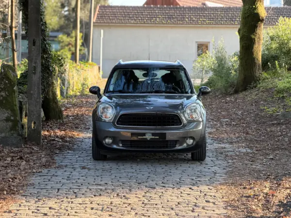 MINI Countryman One D 32