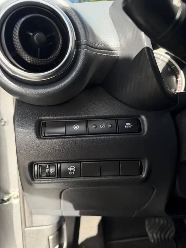 Nissan Juke 1.0 DIG-T Tekna DCT 21