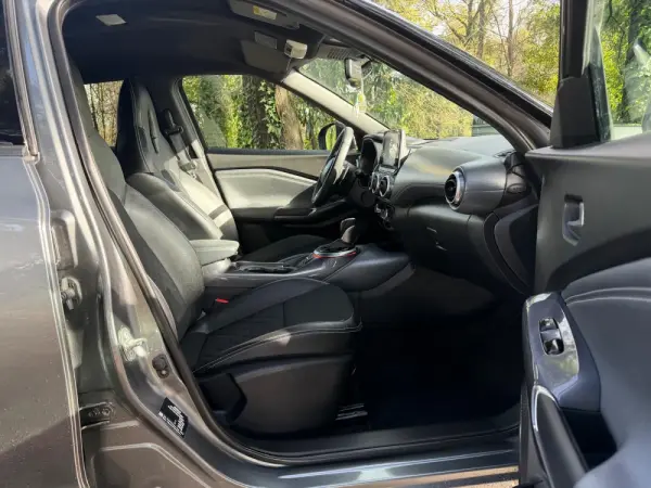 Nissan Juke 1.0 DIG-T Tekna DCT 31