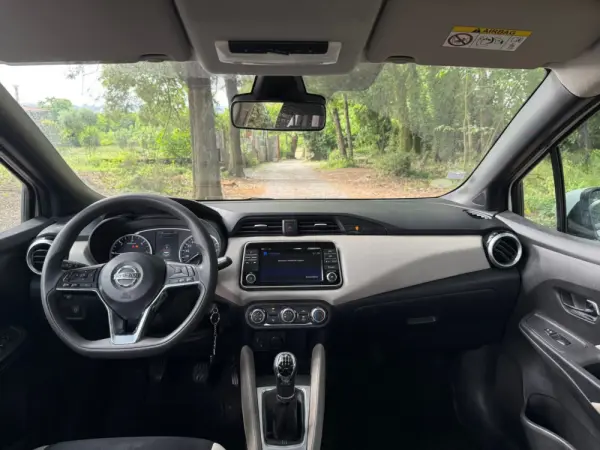 Nissan Micra 1.5 dCi N-Connecta 10