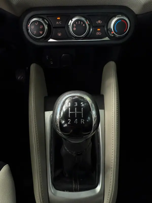Nissan Micra 1.5 dCi N-Connecta 17
