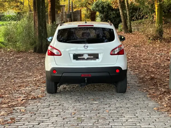 Nissan Qashqai 1.5 dCi Tekna 6
