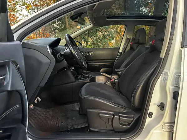 Nissan Qashqai 1.5 dCi Tekna 11
