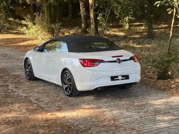 Opel Cascada 2.0 D (CDTi ecoFLEX) S&S Edition 6