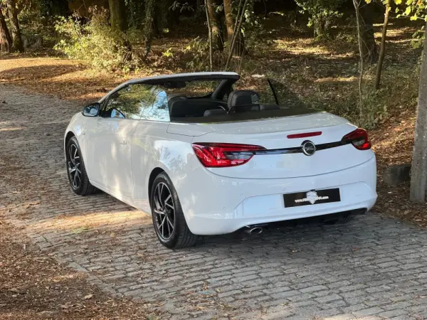 Opel Cascada 2.0 D (CDTi ecoFLEX) S&S Edition 26