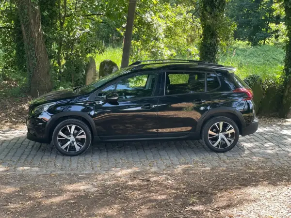 Peugeot 2008 1.2 PureTech GT Line 10
