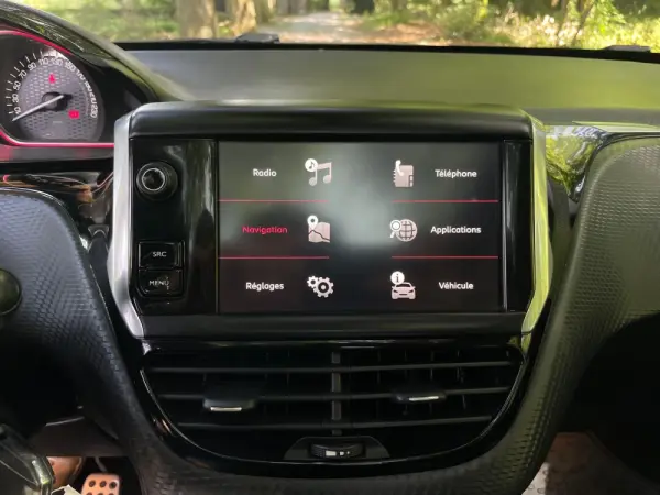 Peugeot 2008 1.2 PureTech GT Line 26
