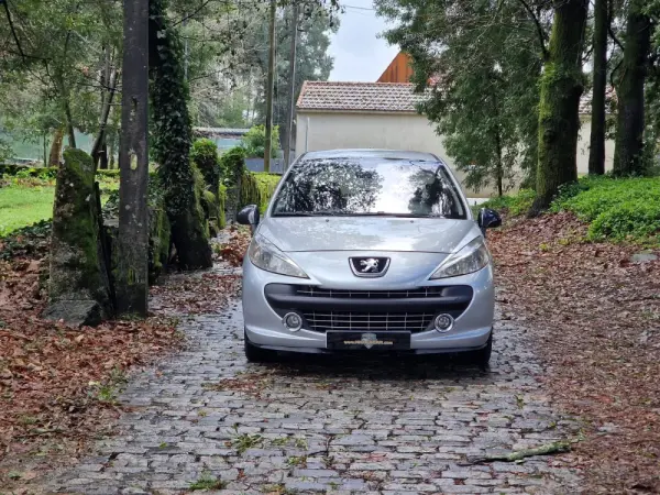 Peugeot 207 1.6 HDi Sport 3