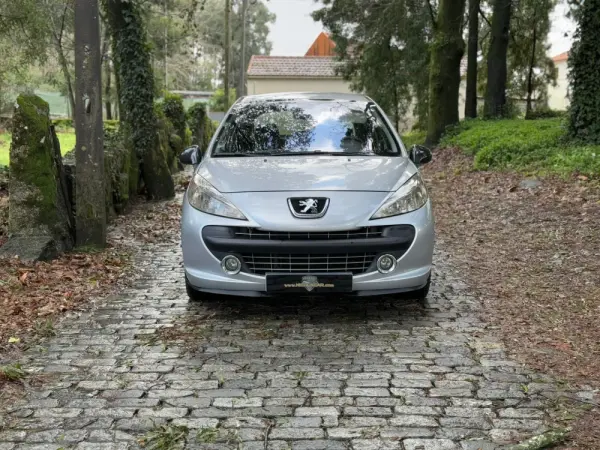 Peugeot 207 1.6 HDi Sport 21