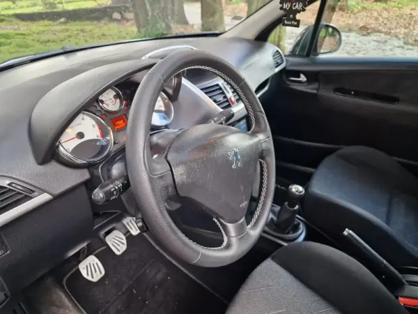 Peugeot 207 1.6 HDi Sport 32