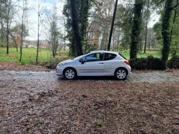 Peugeot 207 1.6 HDi Sport 38