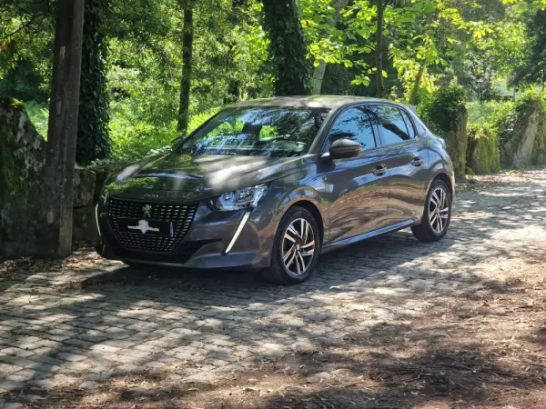 Peugeot 208 1.2 PureTech Allure Pack EAT8 3