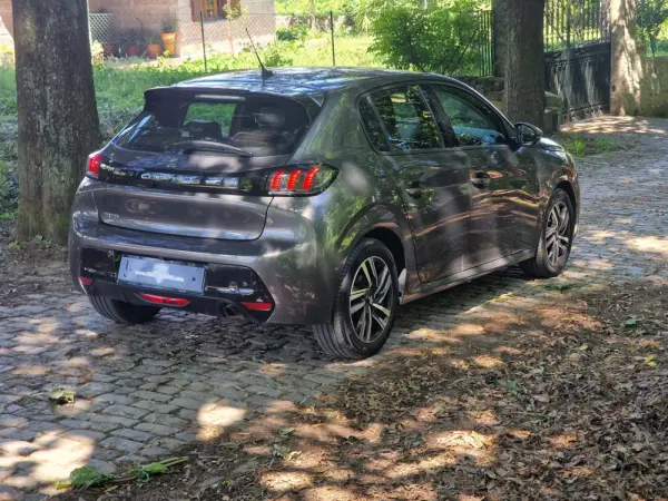 Peugeot 208 1.2 PureTech Allure Pack EAT8 39