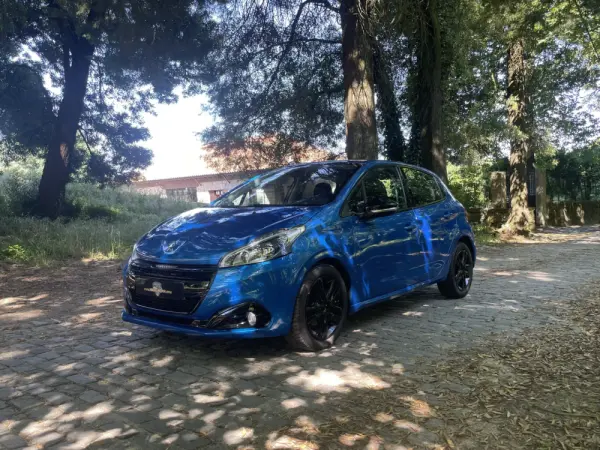 Peugeot 208 1.6 BlueHDi Allure 4