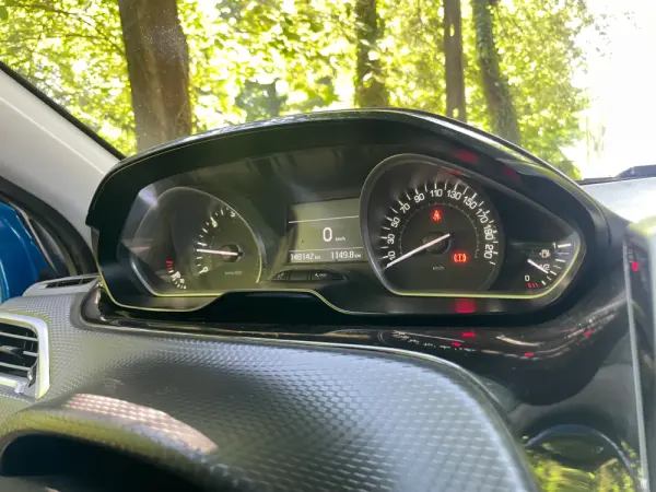 Peugeot 208 1.6 BlueHDi Allure 14