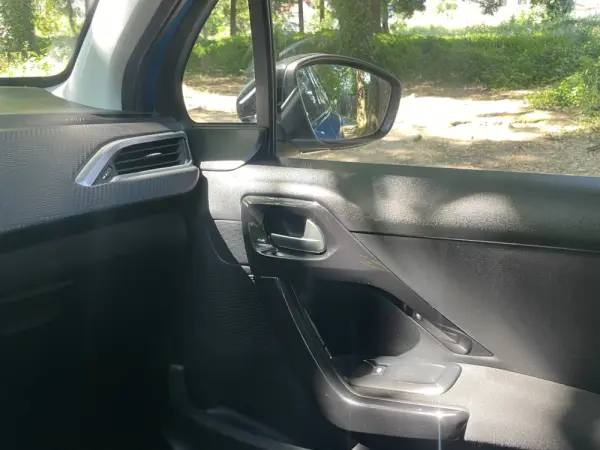 Peugeot 208 1.6 BlueHDi Allure 23