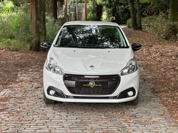 Peugeot 208 1.2 PureTech GT Line 33