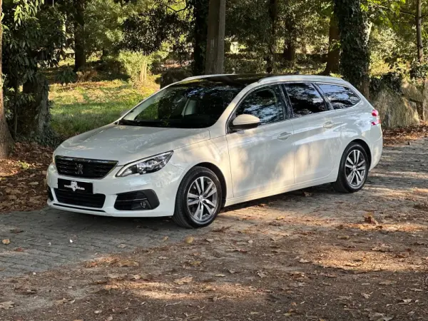 Peugeot 308 1.5 BlueHDi Allure 4