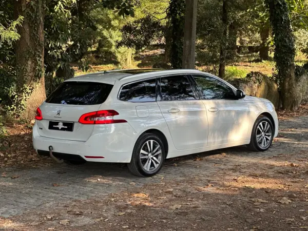 Peugeot 308 1.5 BlueHDi Allure 7