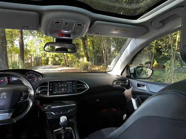 Peugeot 308 1.5 BlueHDi Allure 18