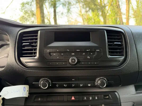 Peugeot Expert 1.5 BlueHDi L2H1 Semi-Vidrado 24