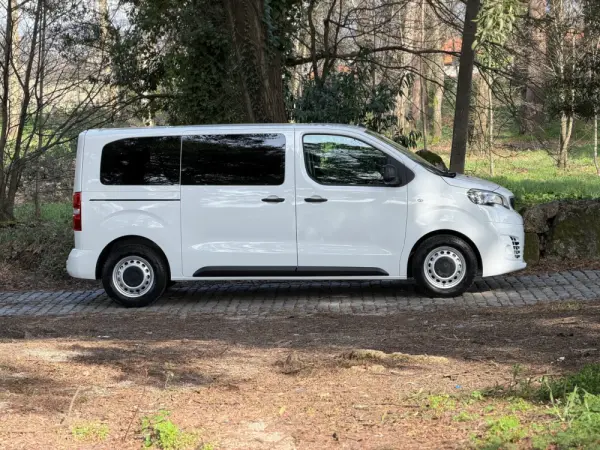 Peugeot Expert 1.5 BlueHDi L2H1 Semi-Vidrado 32