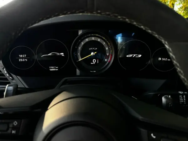 Porsche 911 (992) GT3 PDK 37